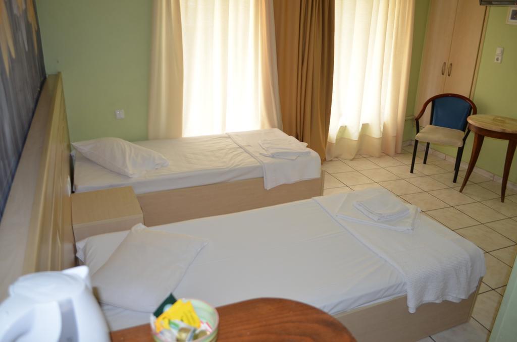 Fontana Rooms Mytilíni Habitación foto