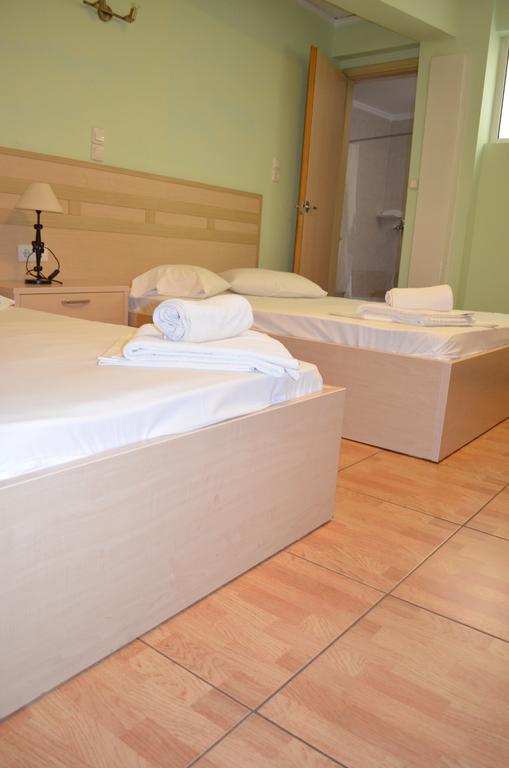 Fontana Rooms Mytilíni Habitación foto